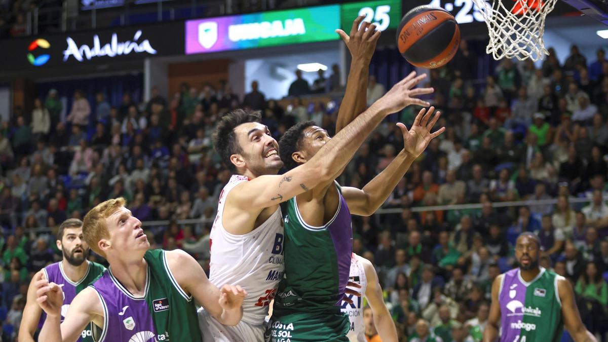 El Unicaja se impuso sin muchos problemas a un BAXI Manresa batallador