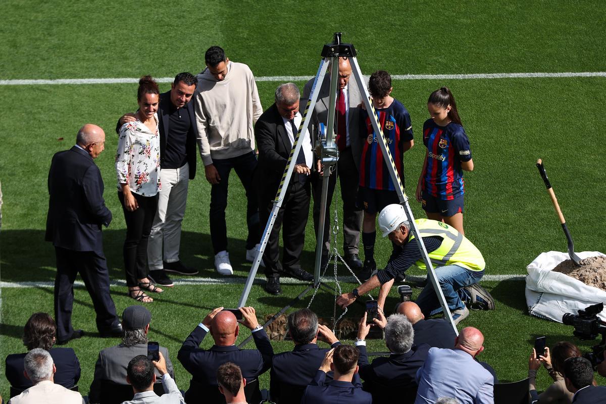 Colocación de la primera piedra del futuro Camp Nou