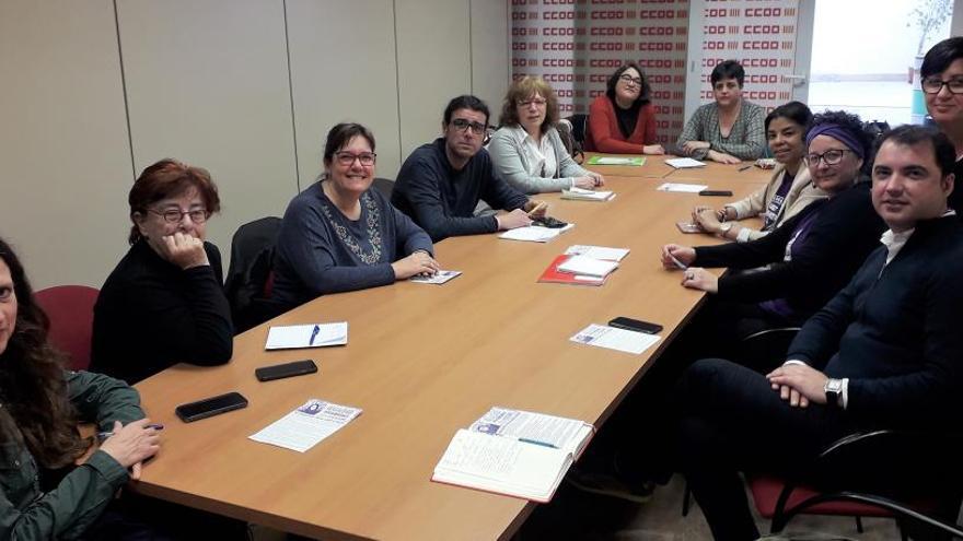 Reunión de los sindicatos con respresentantes de asociaciones de la comarca