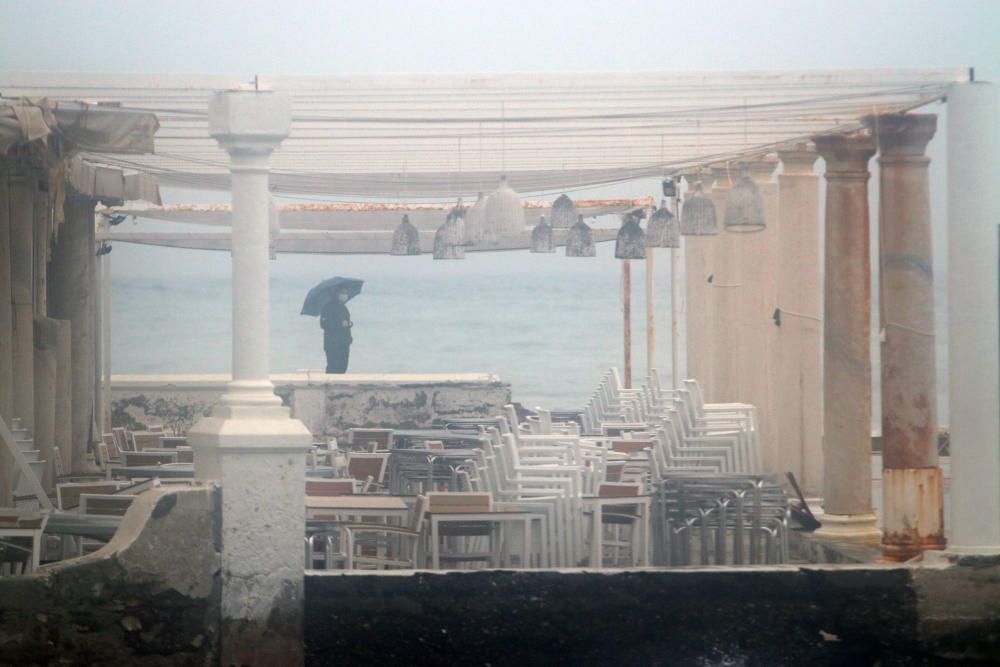 La borrasca Filomena también arrastra vientos y mala mal hasta la costa de Málaga.