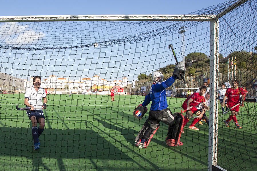 La selección española se impone al combinado galo en un amistoso disputado en Benalmádena