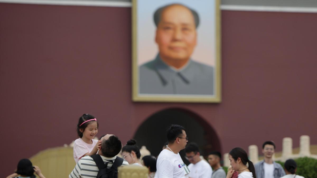 Retratdo de Mao Zedong en la plaza de Tiananmen, este lunes en Pekín.