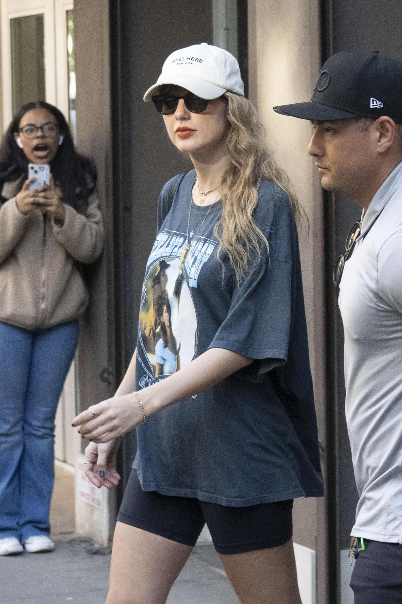 Taylor Swift, paseando por Nueva York