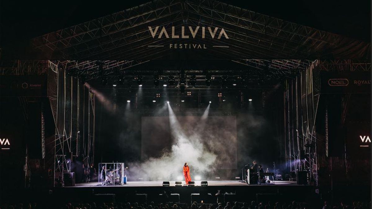 L'actuació de Luz Casal dins el festival Vallviva.