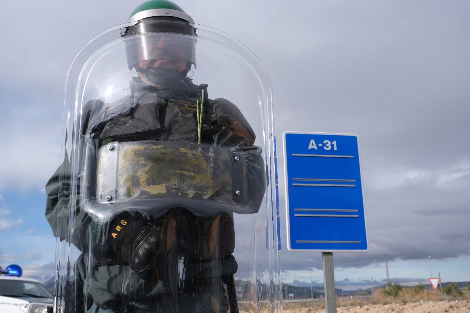 Los agricultores se concentran en tres comarcas de la provincia de Alicante en una tractorada por carreteras secundarias