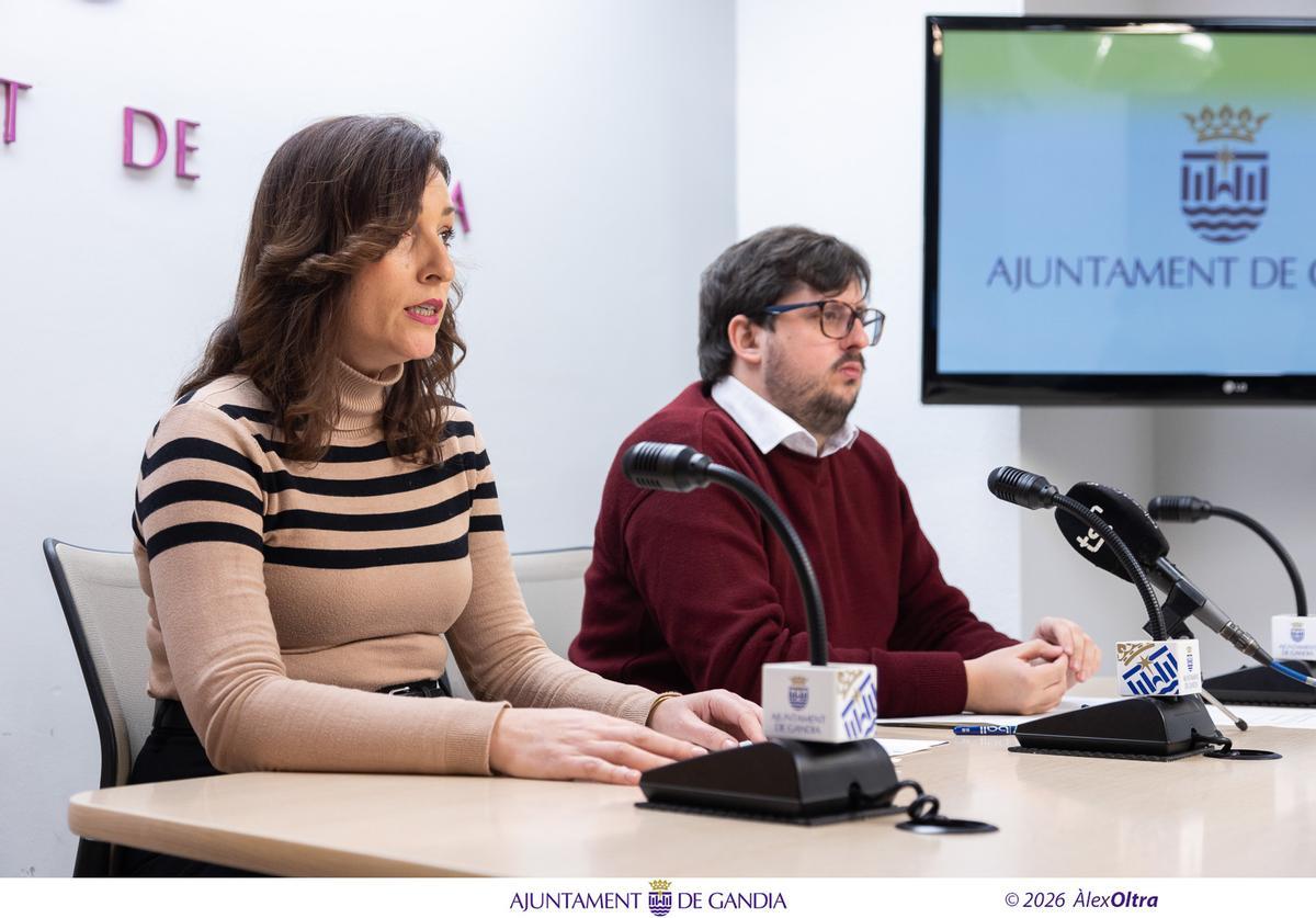 Esther Sapena y Adrián Vila, en su comparecencia