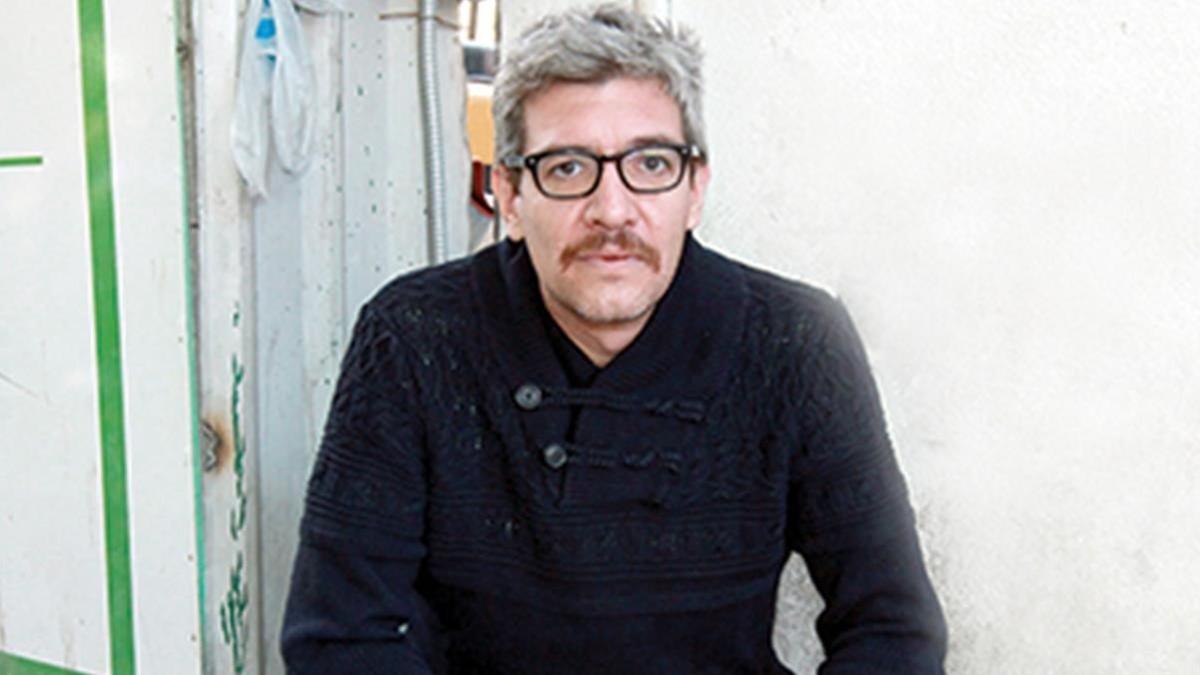 El escritor mexicano Emiliano Monge.