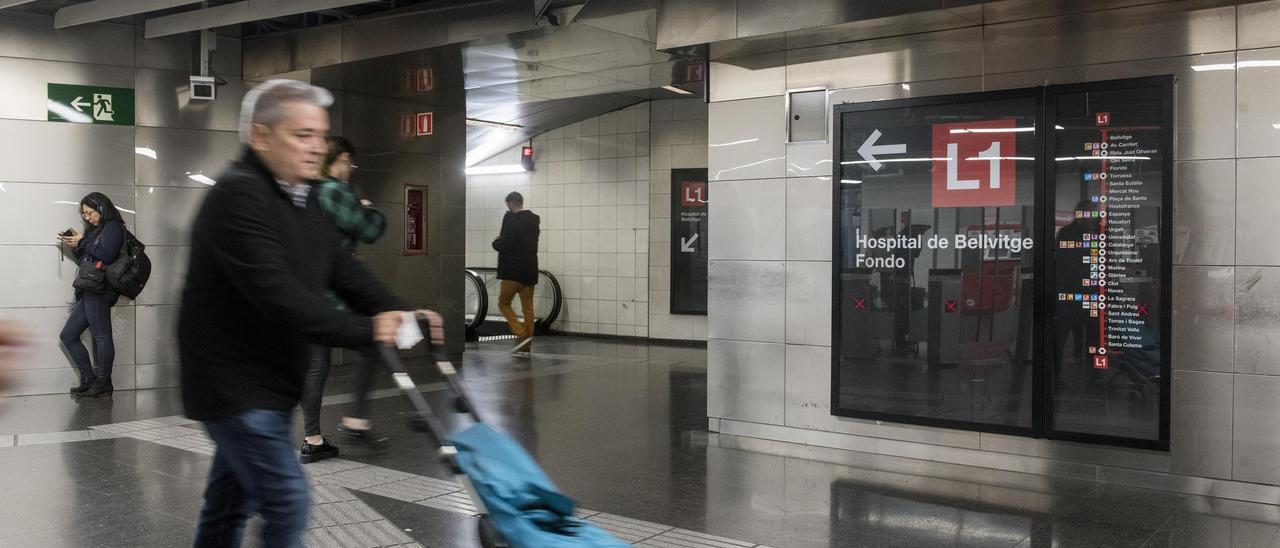 La estación de Fondo, actual final de la línea 1 del Metro, en Santa Coloma de Gramenet