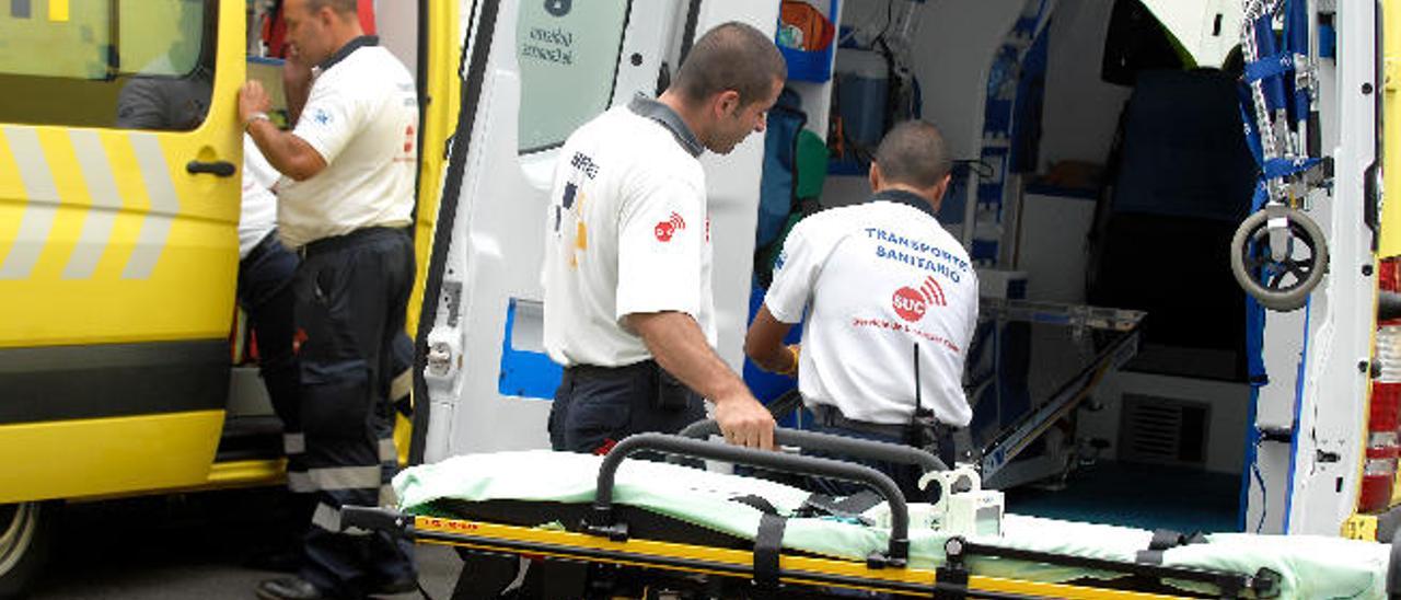 Gran Canaria pierde 131 ambulancias en cinco años y gana coches fúnebres