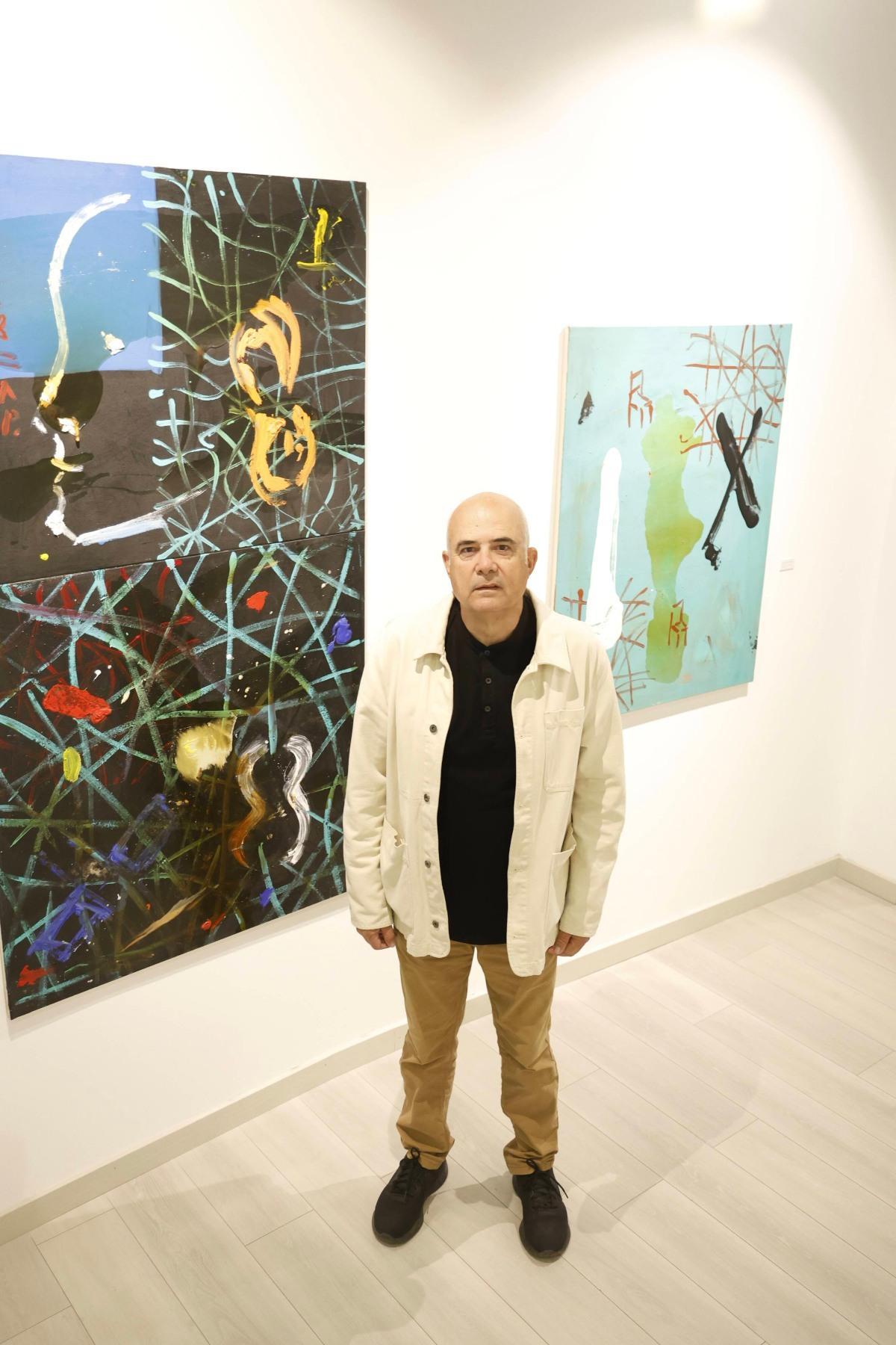 Antón Patiño en la exposición.