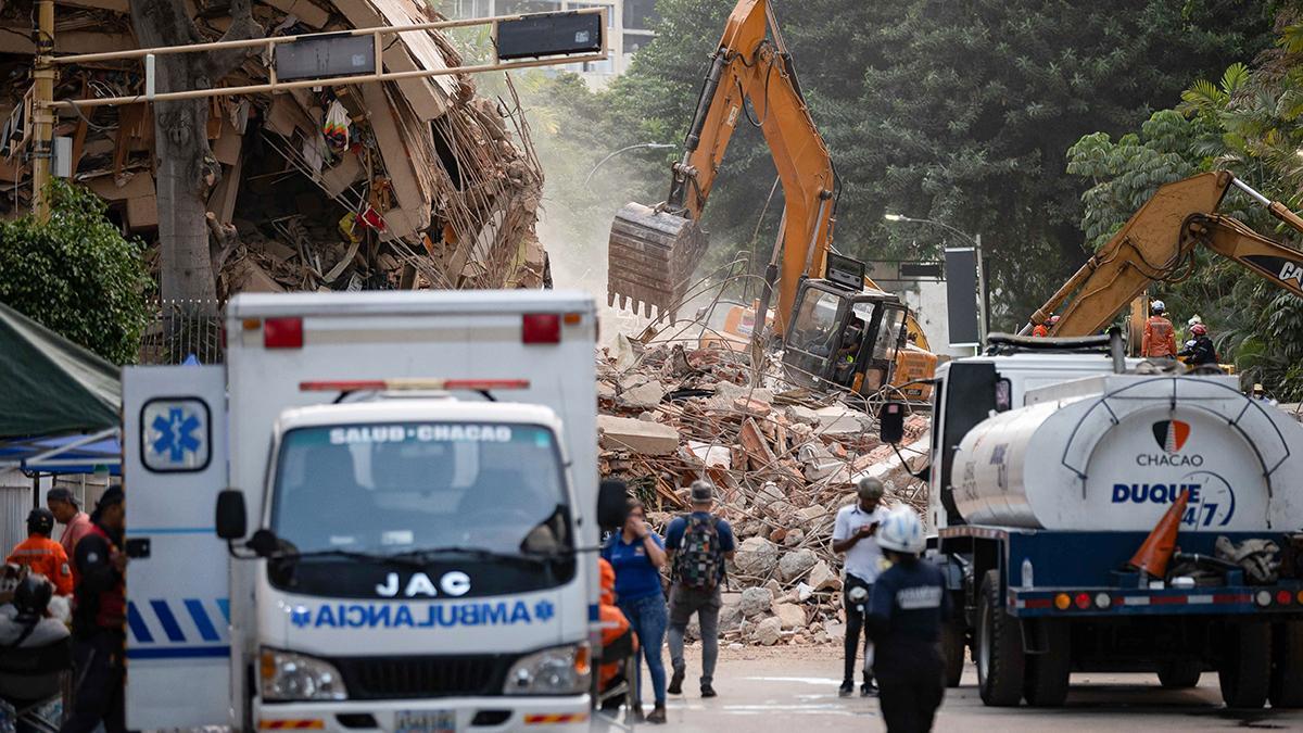 Venezuela busca a contrarreloj a supervivientes un día después de los terremotos