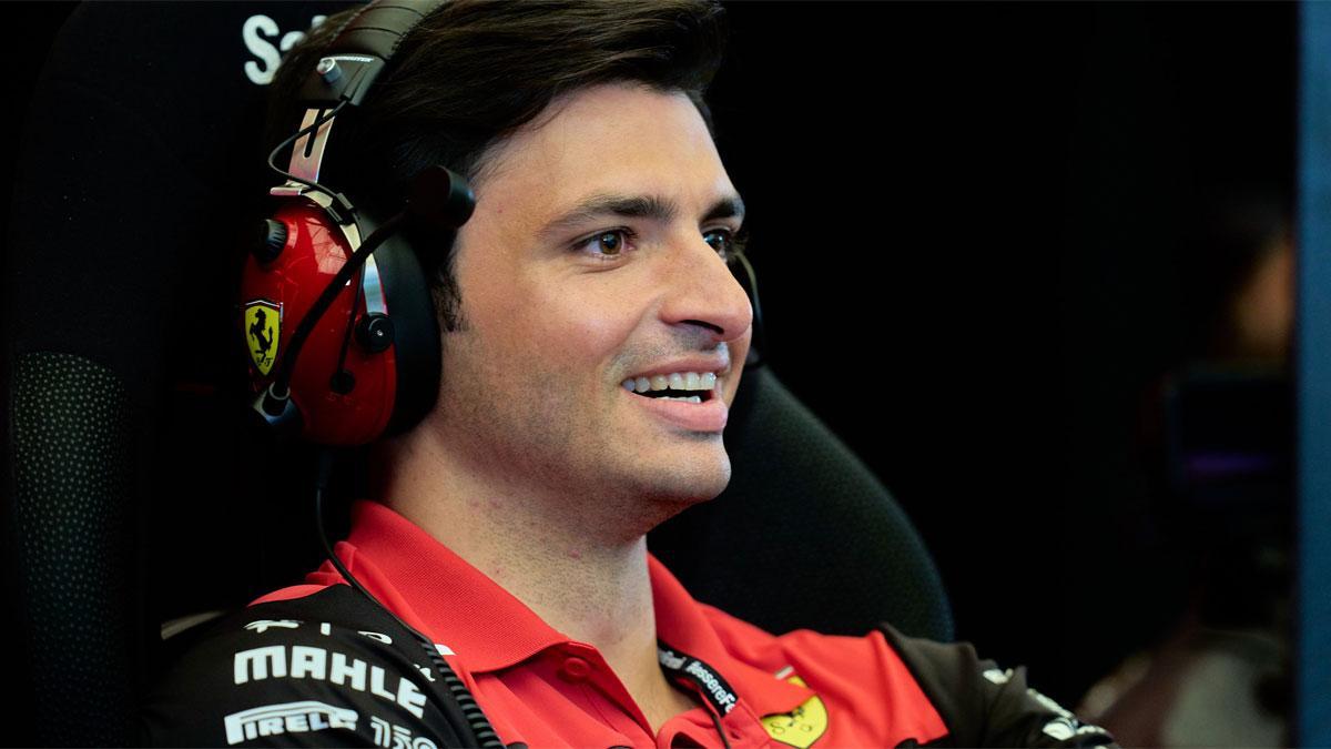 Carlos Sainz, durante la grabación de un spot en Maranello