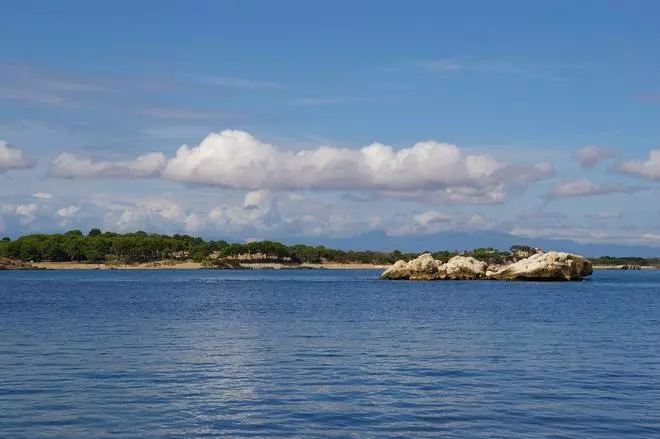 El mar de Ampurias: naturaleza y paisaje en una de las bahías más bellas del mundo
