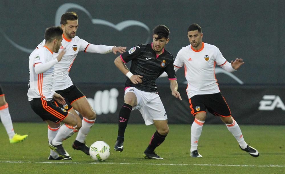 Las mejores imágenes del Valencia Mestalla - Espanyol B