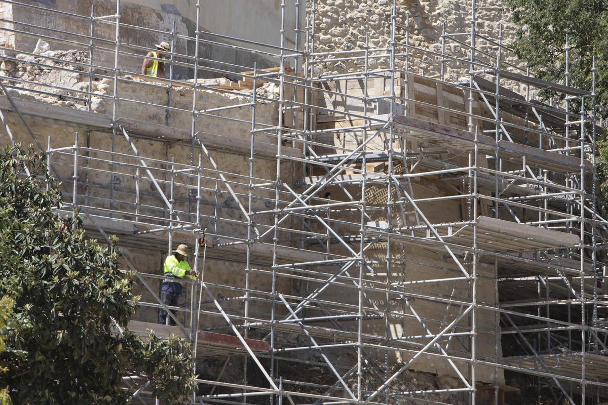 Obras de la muralla  de la Vila