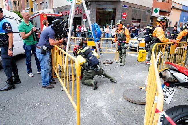 Efectivos de los Bomberos de Las Palmas de Gran ...