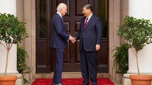 El presidente de EEUU, Joe Biden, recibe al líder de China, Xi Jinping, en San Francisco.