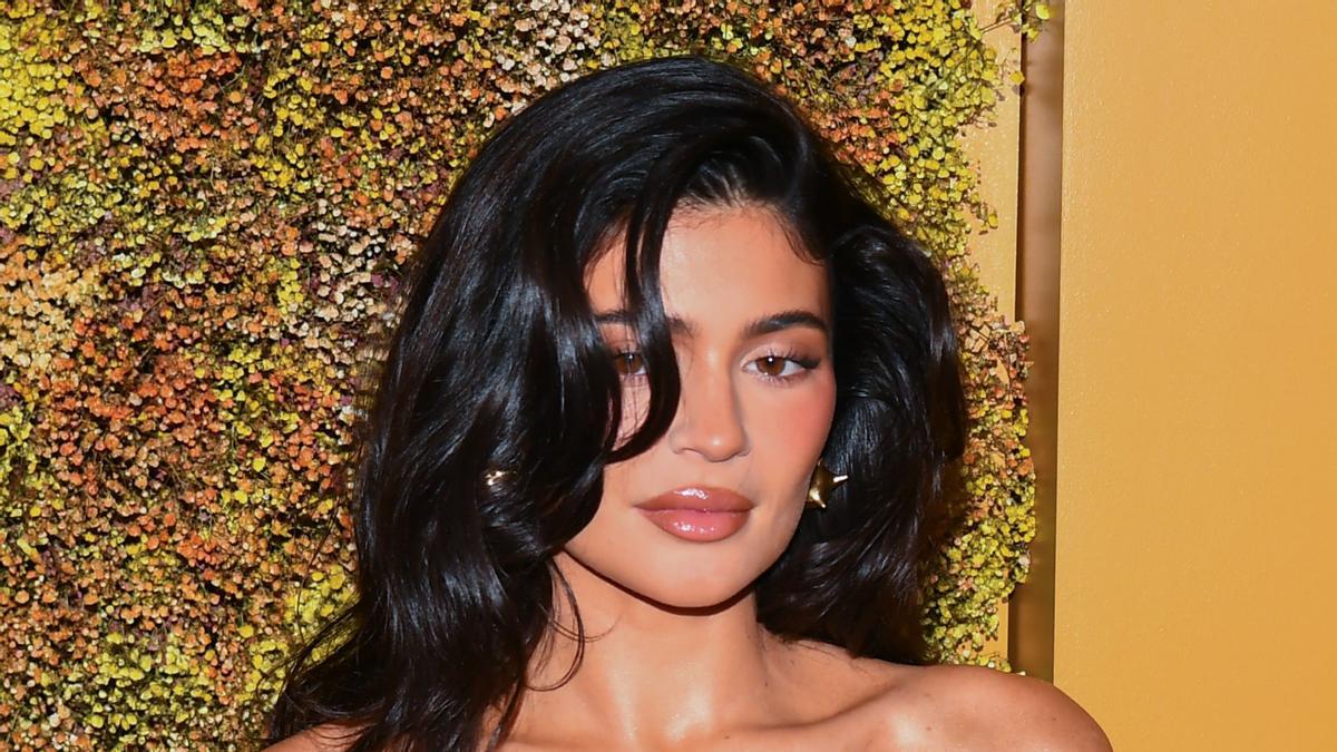 Kylie Jenner se inspira en su madre para su corte de pelo más radical