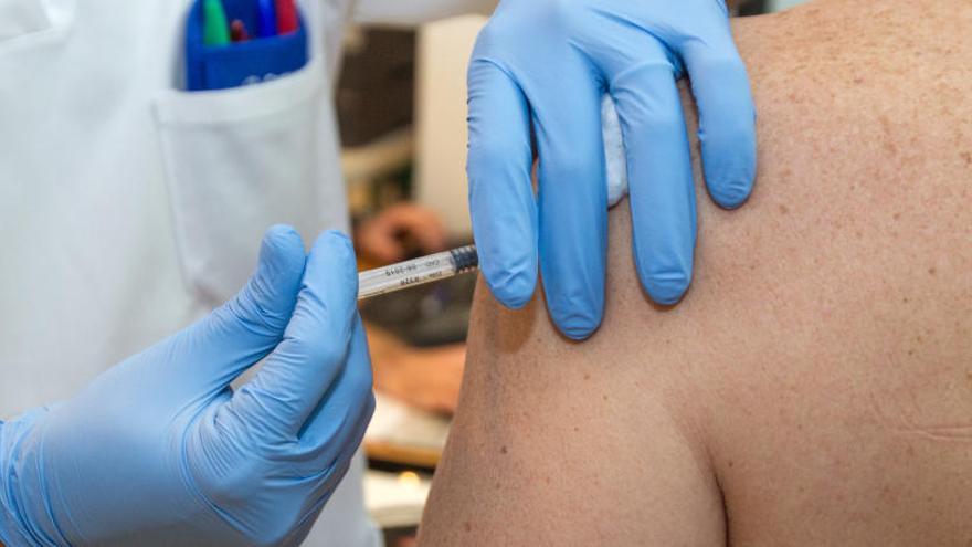 Sanidad recomienda vacunarse de sarampión a los nacidos a partir de 1970