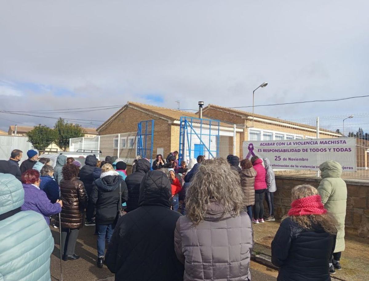En Pinsoro también se llevó a cabo una concentración.  |