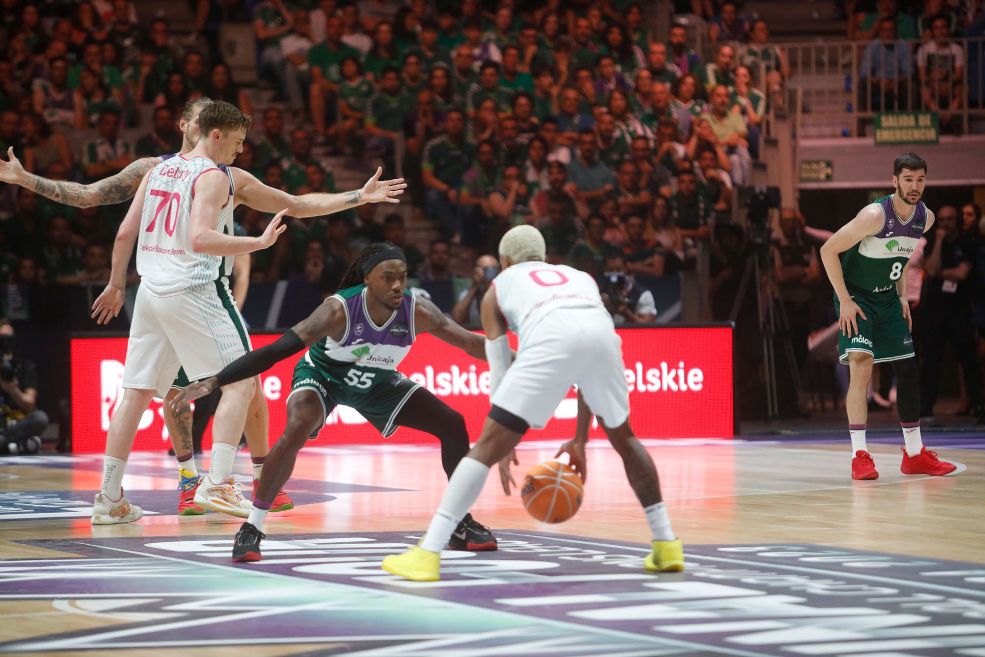 El Unicaja - Telekom Bonn, semifinal de la BCL, en imágenes