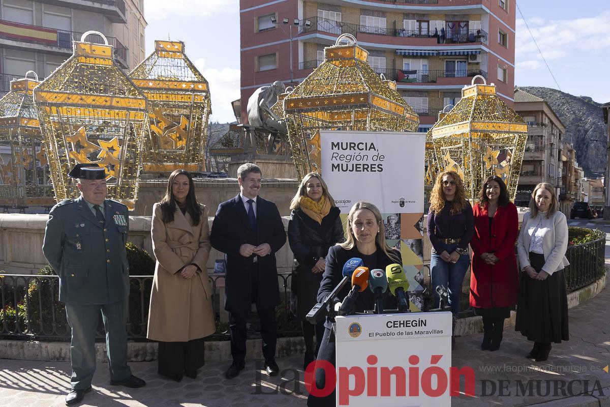 Cehegín rinde homenaje a las mujeres cosedoras de alpargatas
