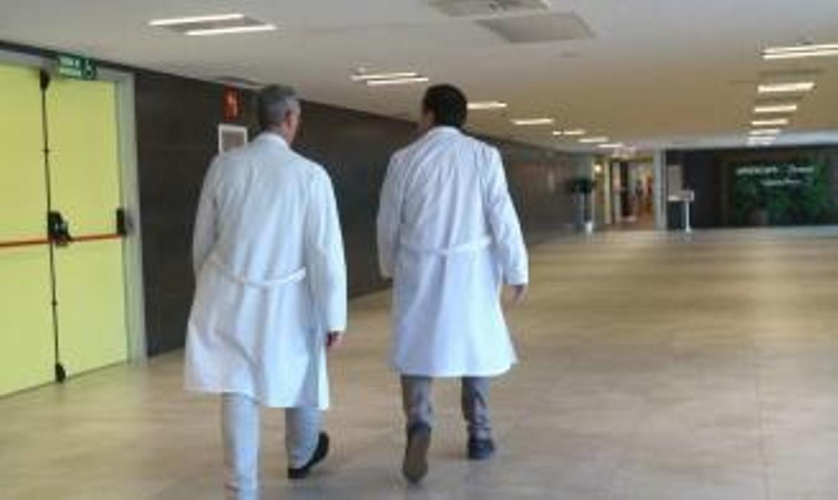 Médicos en el Complexo Hospitalario de Ourense.
