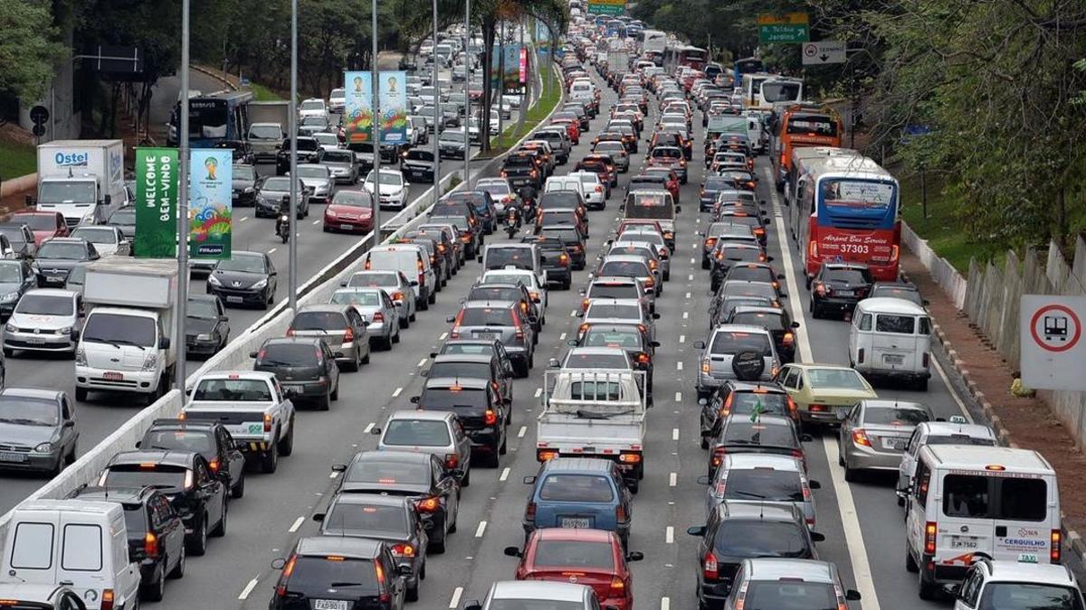 Embotellamiento de tráfico en las calles de Sao Paulo.