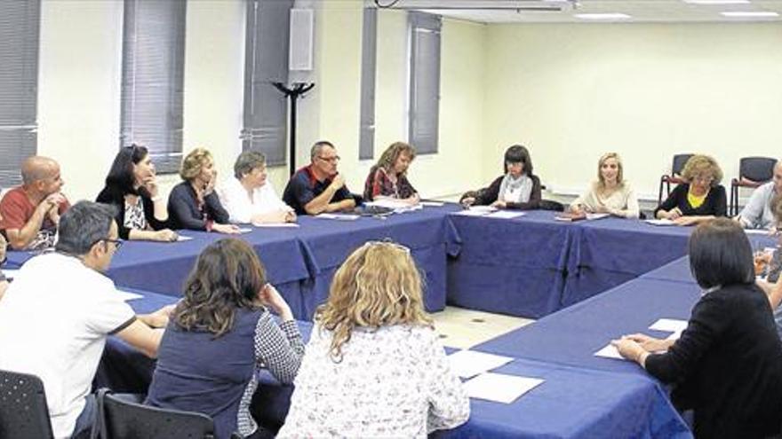 2.000 familias de Onda solicitan  las ayudas municipales educativas