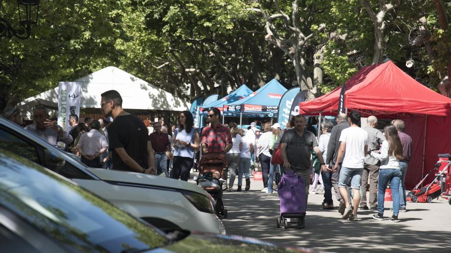 Berga viu una primera jornada de la Fira de Maig més artesanal amb nombrosos visitants