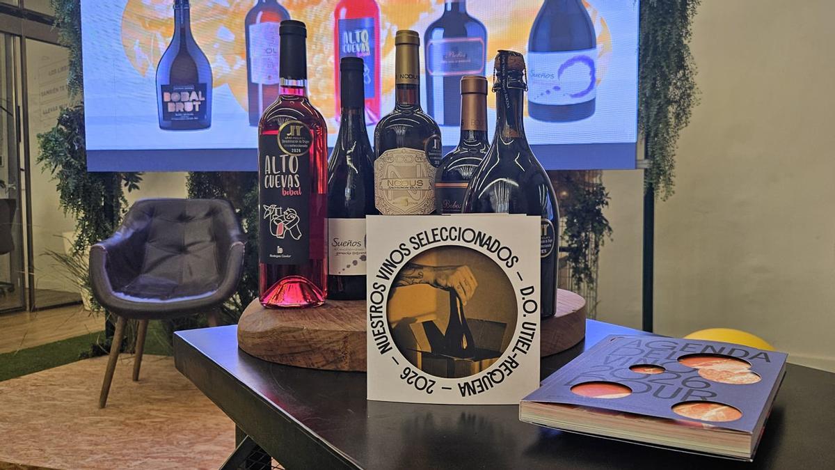 Agenda del vino y bodegón con las cinco referencias elegidas este año.