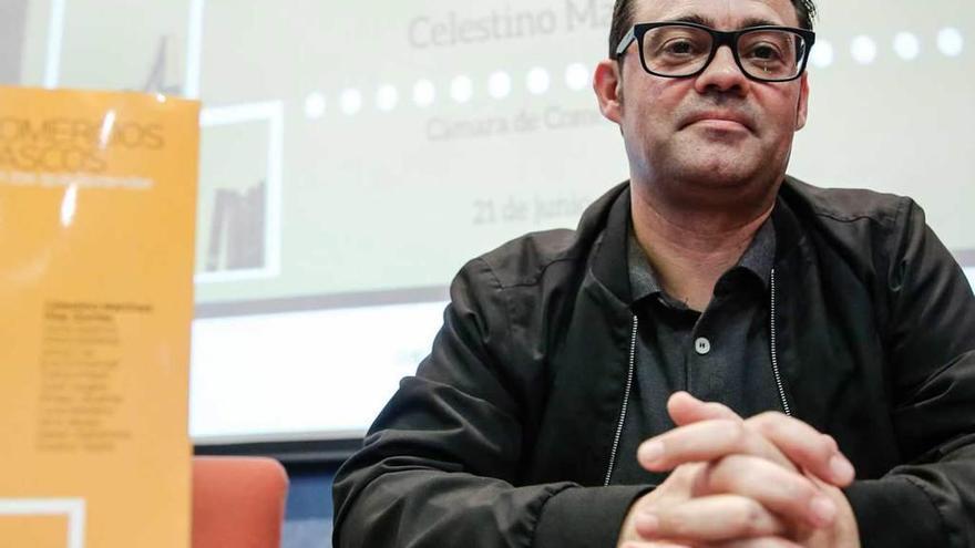 Celestino Martínez, en la conferencia de ayer en la Cámara de Comercio de Oviedo.