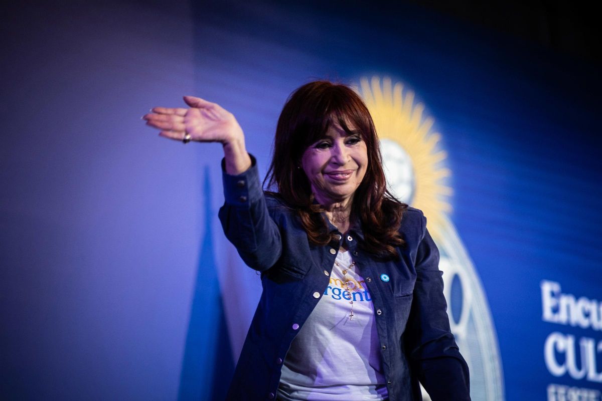 El Suprem confirma la condemna de sis anys de presó a Cristina Kirchner El Suprem confirma la condemna de sis anys de presó a Cristina Kirchner