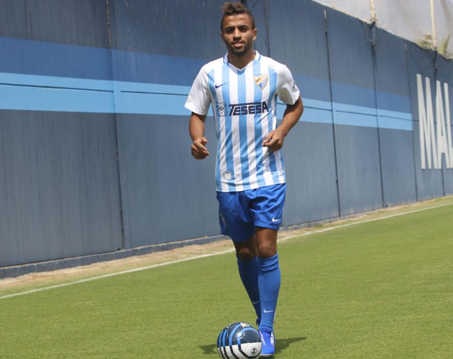 El Málaga CF presenta a Sadiku , González, y Benkhemassa