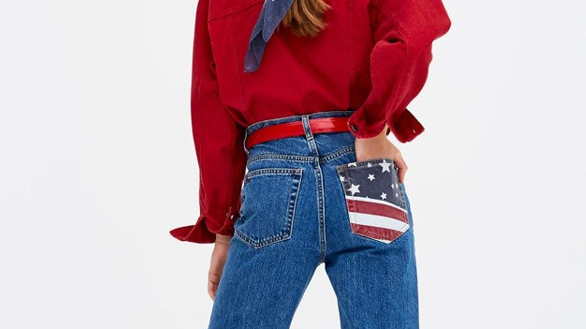 Jeans paradise con bandera de Pull&amp;Bear. (Precio: 25,99 euros)