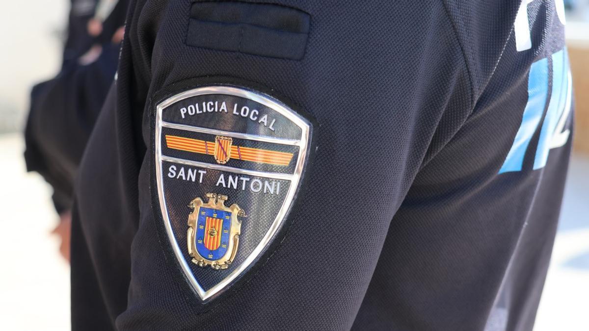 Policía Local de Sant Antoni.