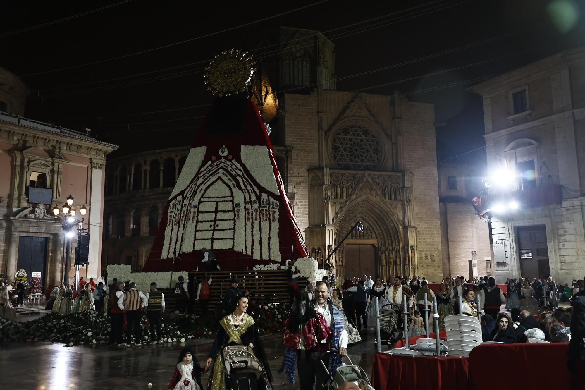 Ofrendo 18 de marzo. Calle la Paz (20-21 horas)