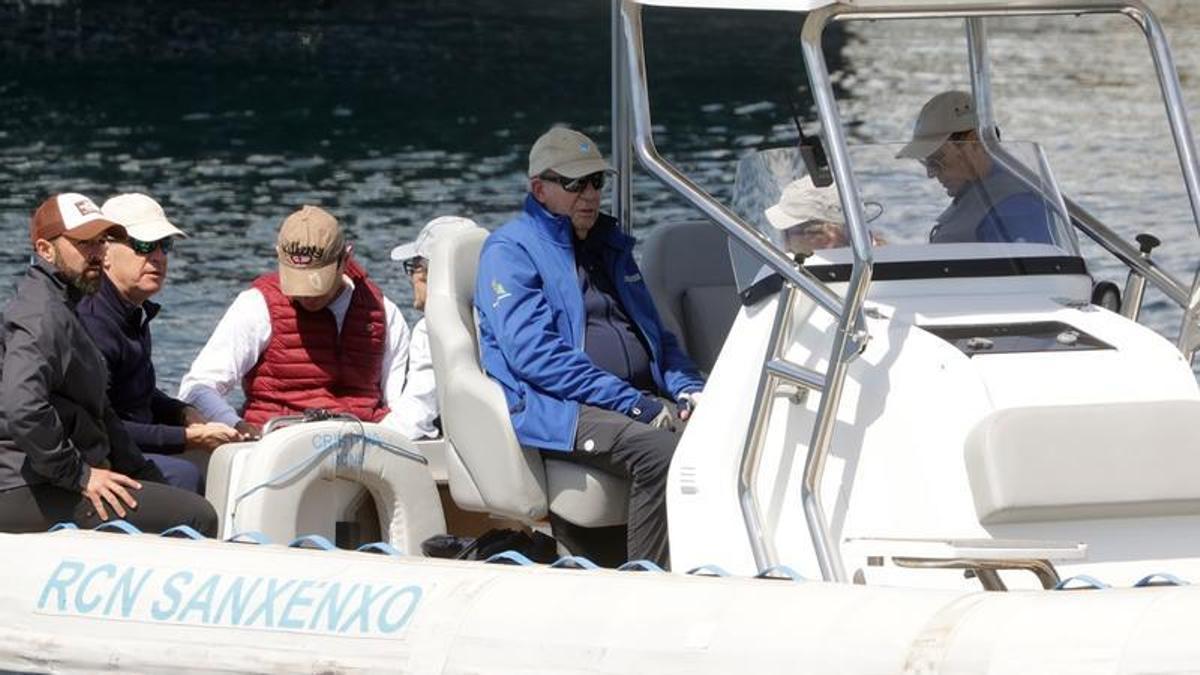 El rey emérito, a bordo de una lancha en su anterior visita a Sanxenxo