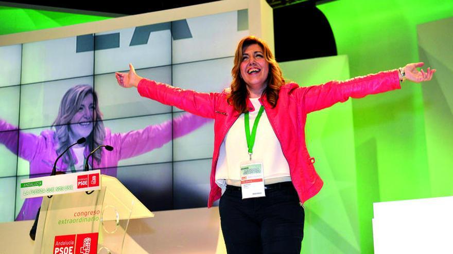 Susana Díaz muestra su alegría cuando fue elegida secretaria general del PSOE andaluz con el 98,6% de los votos emitidos por los 776 delegados en el congreso de noviembre.
