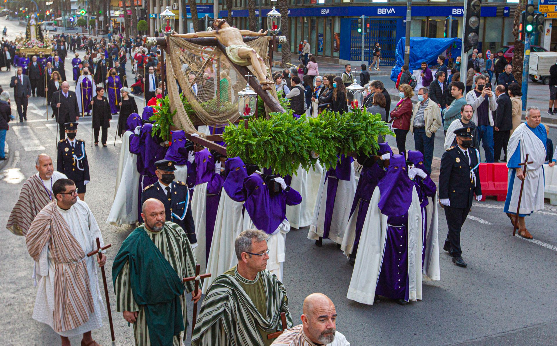 Cuatro Hermandades procesionan la tarde del Domingo de Ramos en Alicante