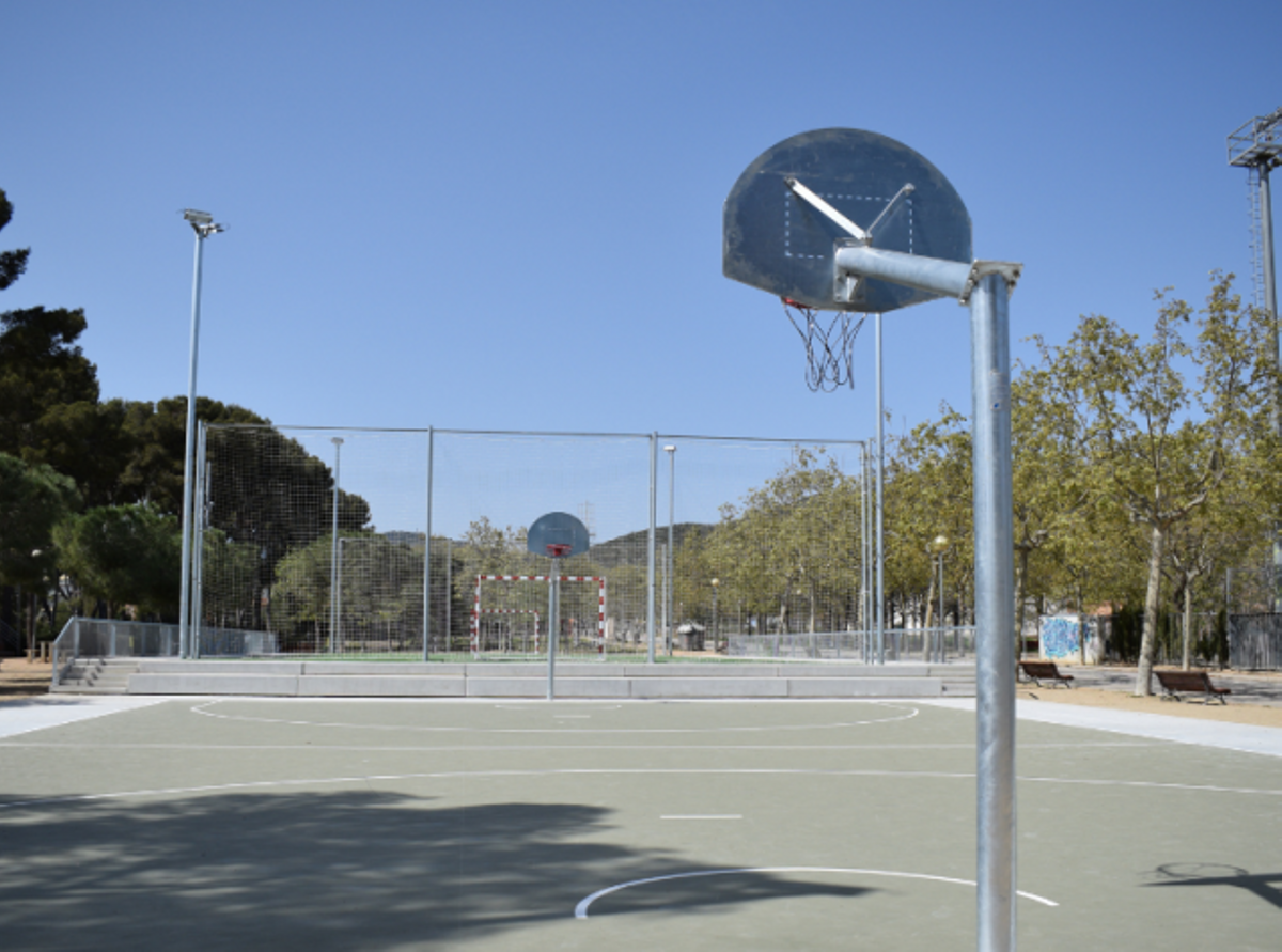 Noves zones al parc de la Torre-roja de Viladecans Noves zones al parc de la Torre-roja de Viladecans