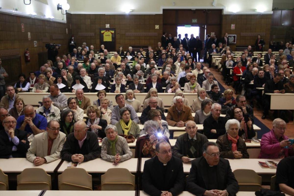 Presentación del libro del Cardenal Muller