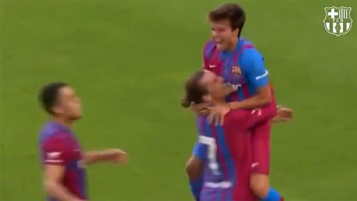 Riqui Puig cerró el marcador ante el Stuttgart