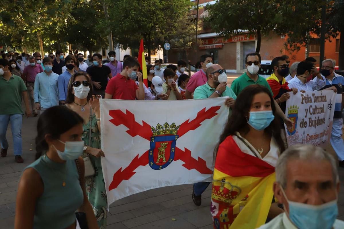 Manifestación de aficionados y profesionales taurinos por Córdoba