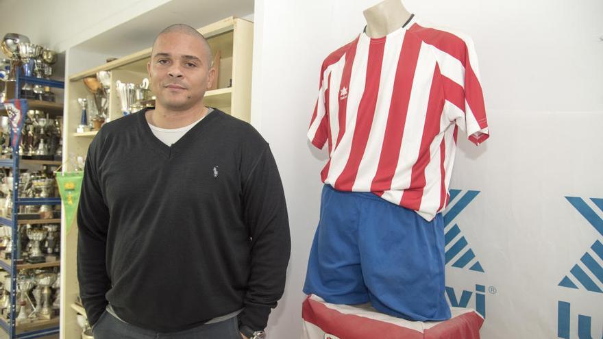 Modesto: &#039;Els jugadors del Manresa hauran de tenir el futbol com una prioritat, no com un hobby&#039;