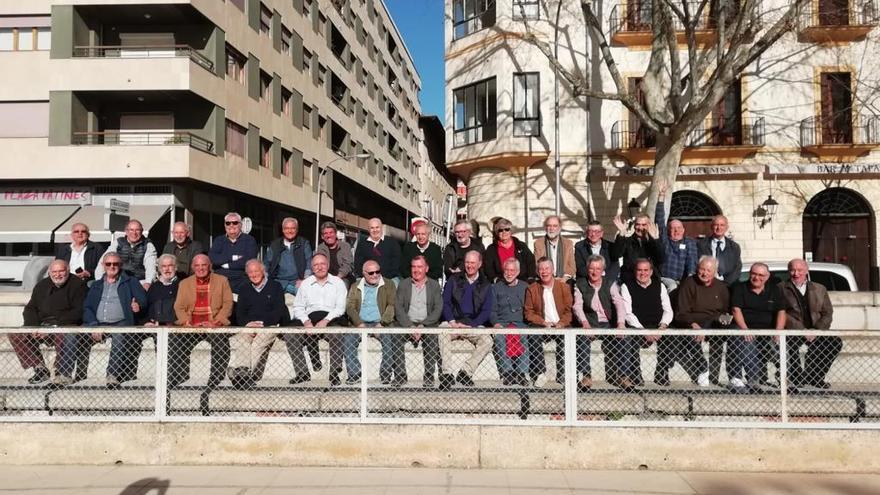 Los bachilleres se hicieron una foto en en la conocida como  &#039;plaza de los patines&#039; de Palma