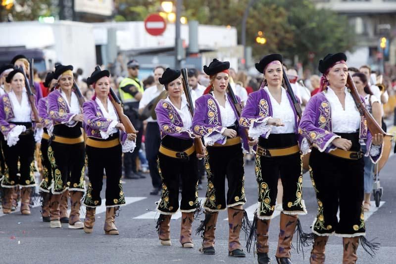 Actos del 9 d'Octubre: Desfile de Moros y Cristianos