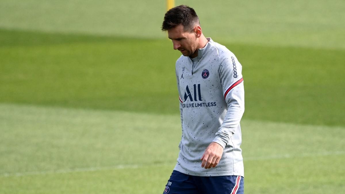 Leo Messi durante un entrenamiento con el PSG