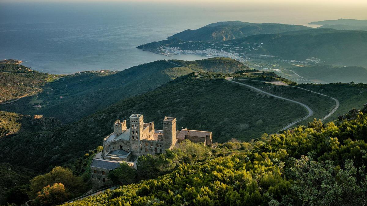 La confusión entre el uso de Roda y Rodes para designar el monasterio ampurdanés