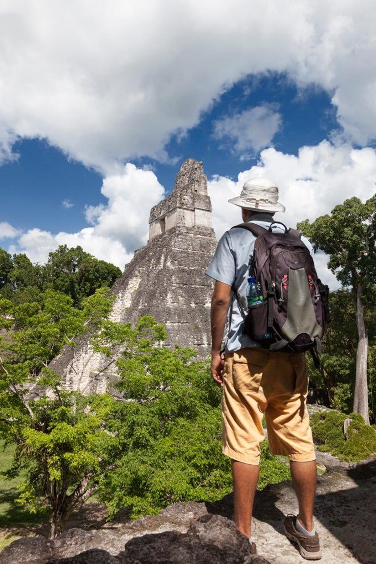 El yacimiento arqueológico maya de Tikal